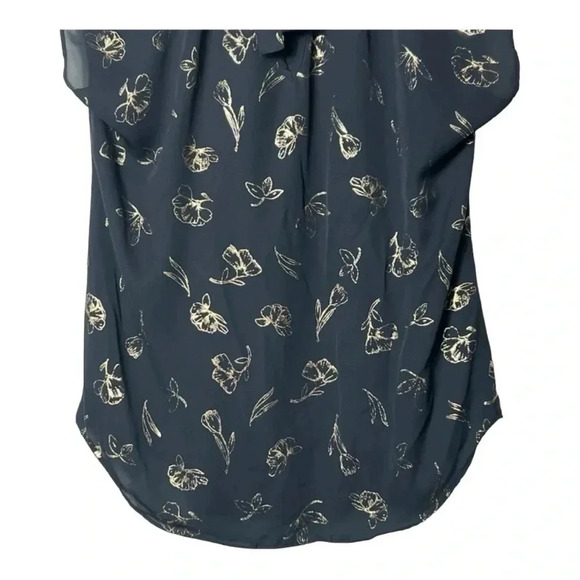 1452. LAUREN CONRAD SHORT CAP SLEEVE BLOUSE GRAY/METALLIC GOLD COLORS‎ FLORAL - Picture 9 of 9